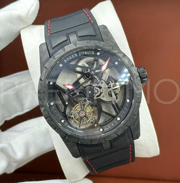 Roger Dubuis часы PR358036
