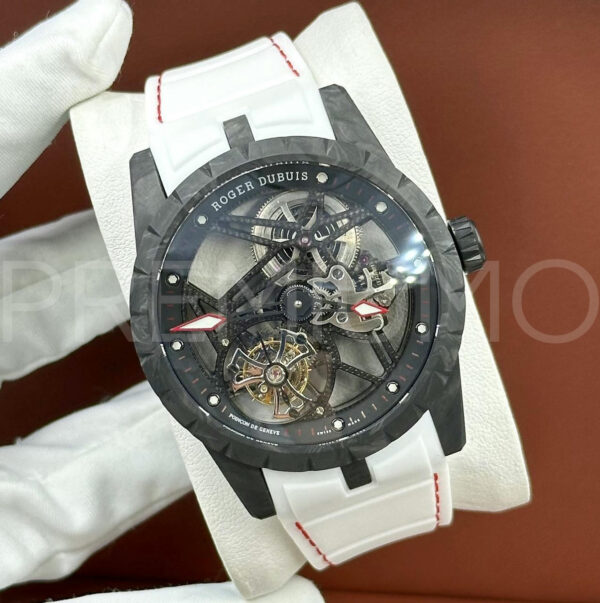 Roger Dubuis часы PR583070