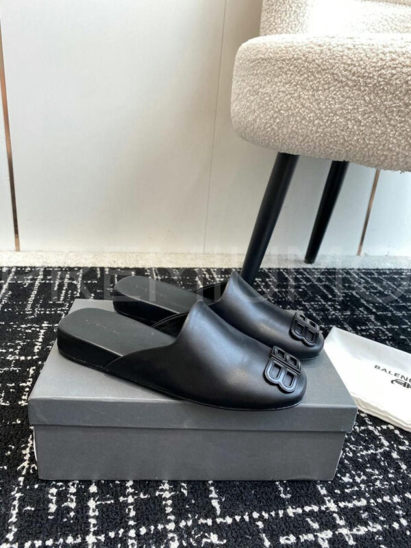 Balenciaga мюли PR449129