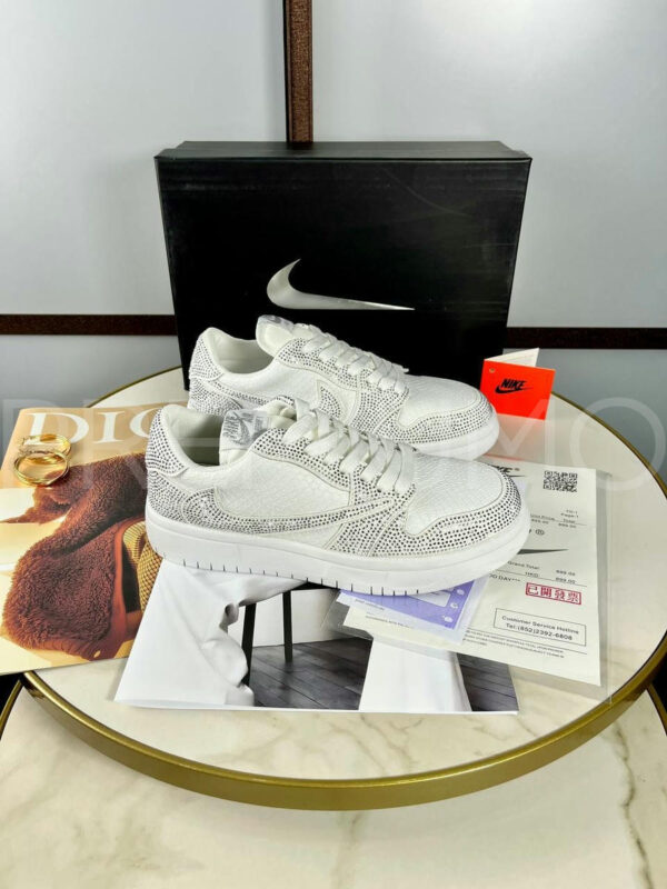 Nike кроссовки PR813752
