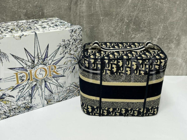 Christian Dior косметичка PR842970 4