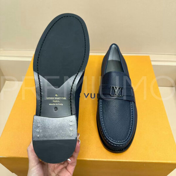 Louis Vuitton лоферы PR814737 8