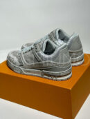 Louis Vuitton Trainer кроссовки PR969816 9