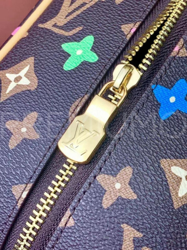 Louis Vuitton косметичка PR353804 4