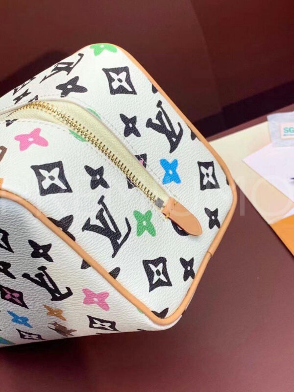 Louis Vuitton косметичка PR455635 8
