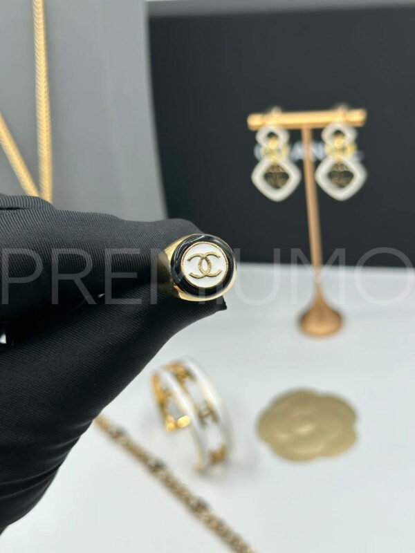 Chanel кольцо PR325421