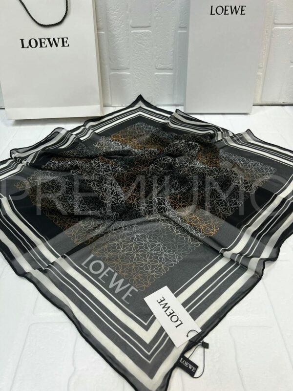 Loewe платок PR329775