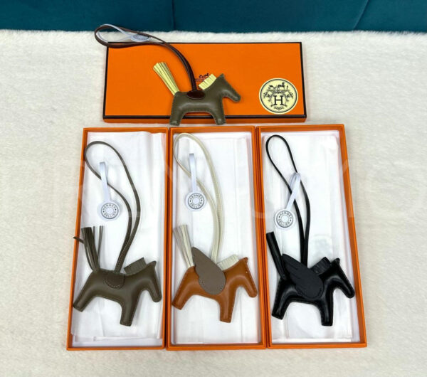 Hermes брелок PR906035 2