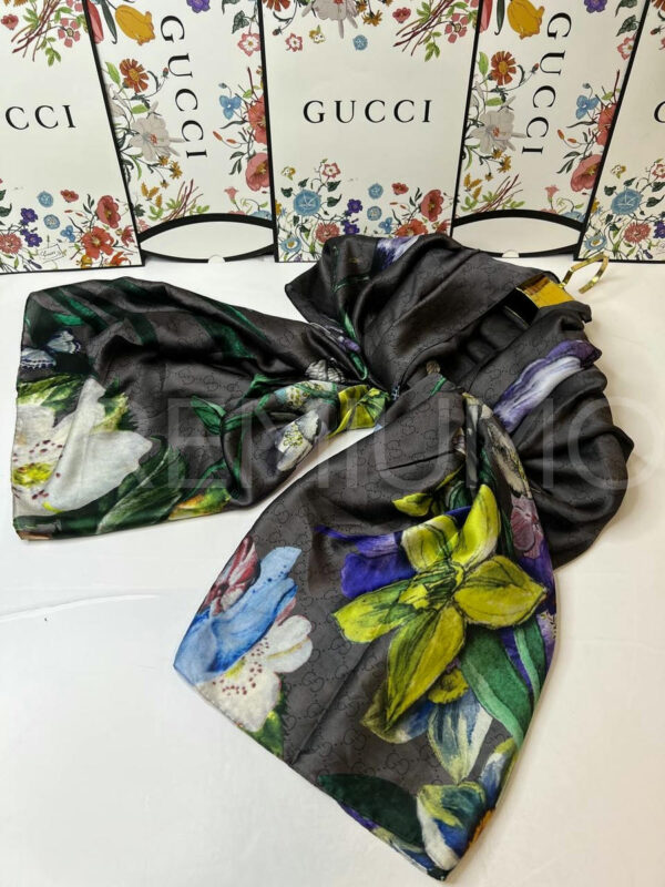 Gucci палантин PR898269 2