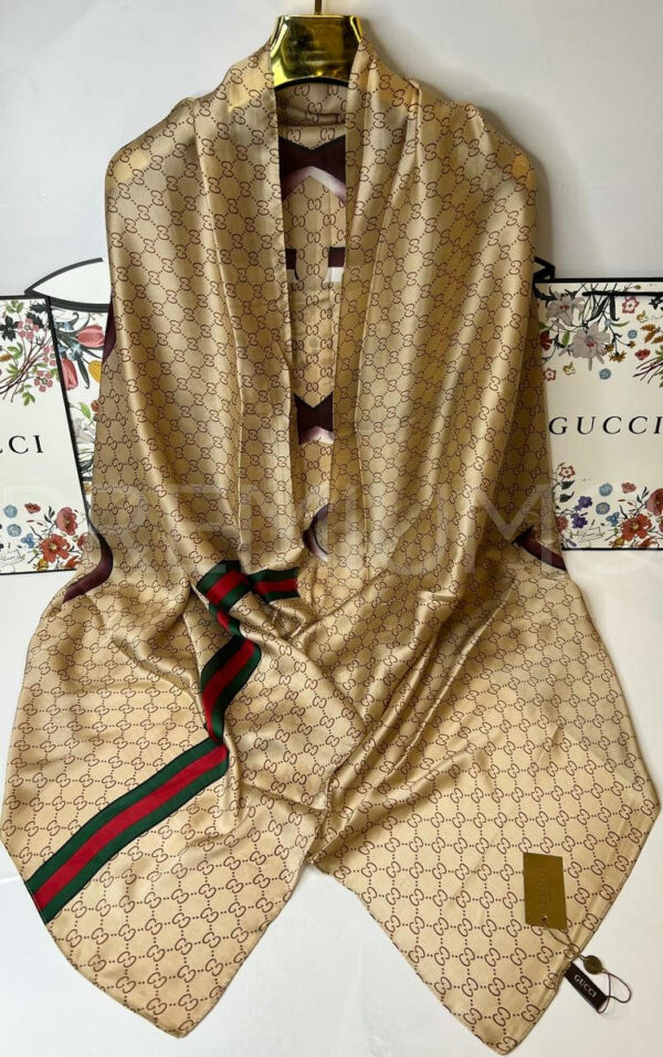 Gucci палантин PR628599