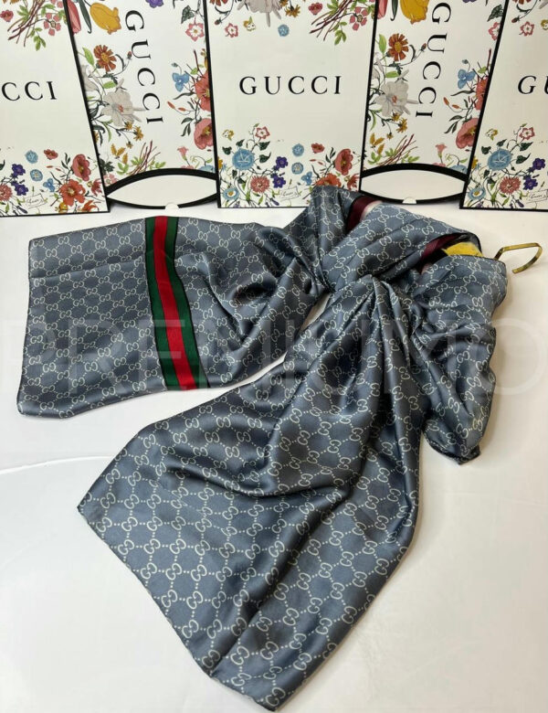 Gucci палантин PR872428 2