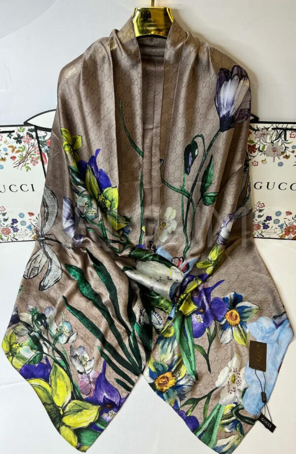 Gucci палантин PR975196
