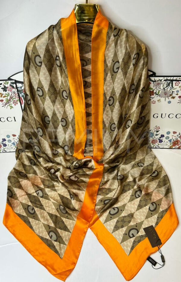 Gucci палантин PR714202