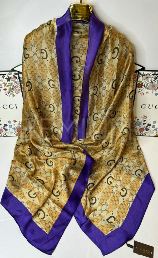 Gucci палантин PR767782