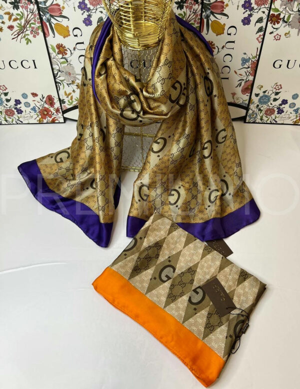 Gucci палантин PR767782 3