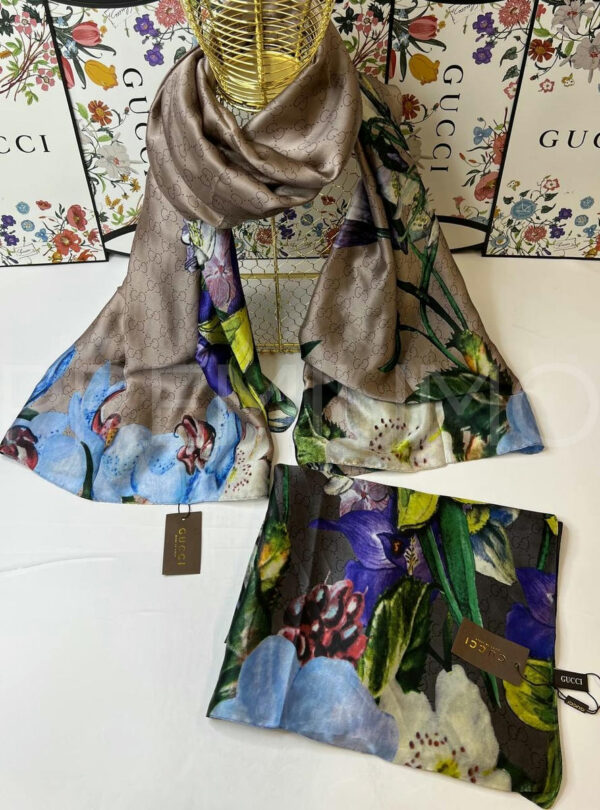 Gucci палантин PR975196 4