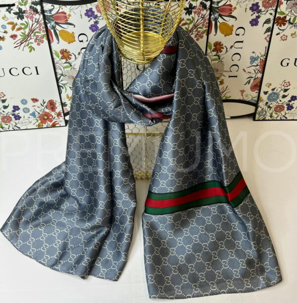 Gucci палантин PR872428 3
