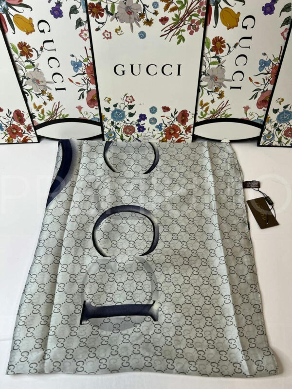 Gucci палантин PR118123 4