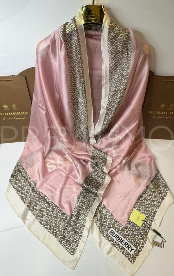 Burberry палантин PR303545