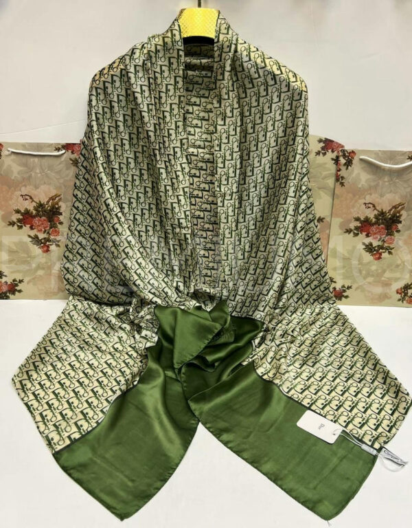 Christian Dior палантин PR568004