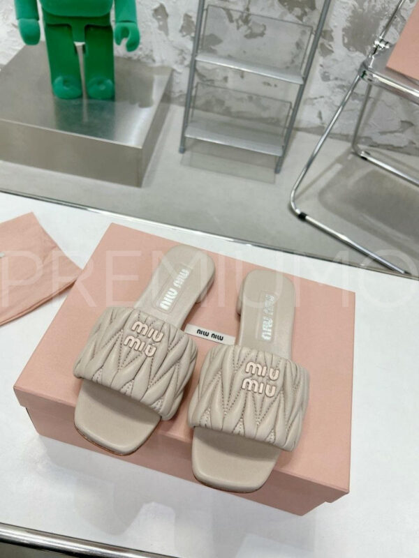 Miu Miu шлепанцы PR559302