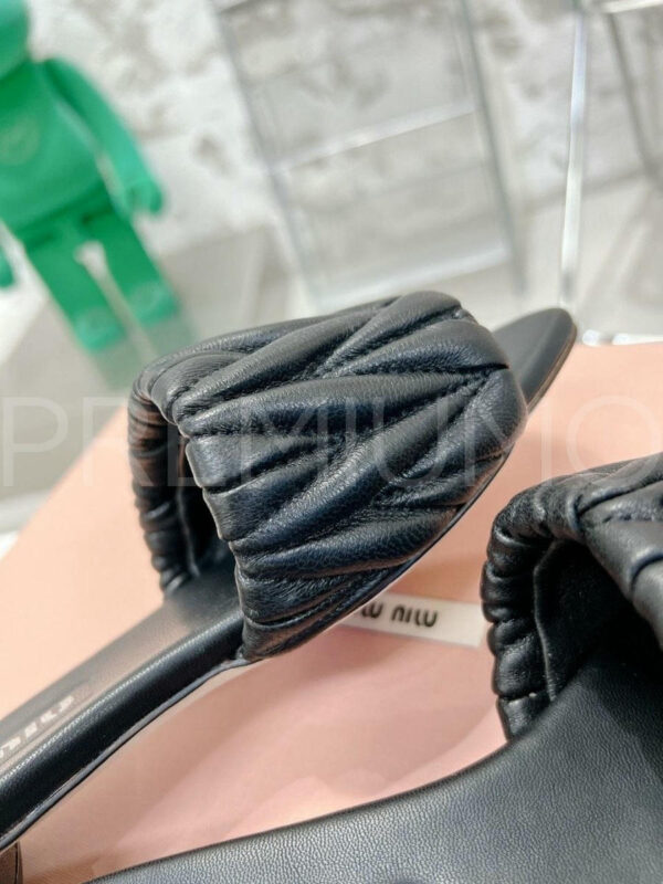 Miu Miu шлепанцы PR401007 5