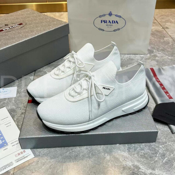 Prada кроссовки PR856290