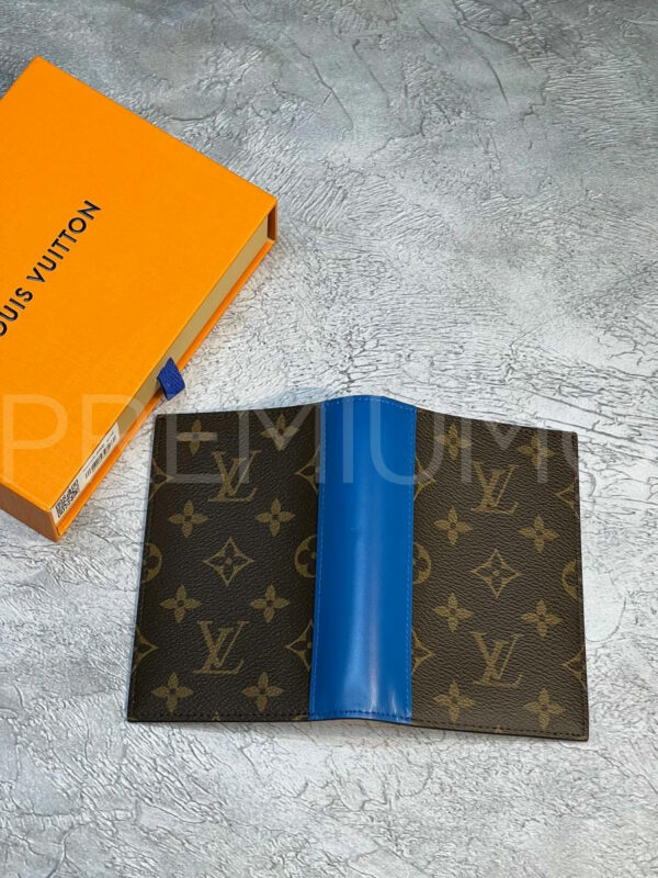 Louis Vuitton обложка на паспорт PR332765 2