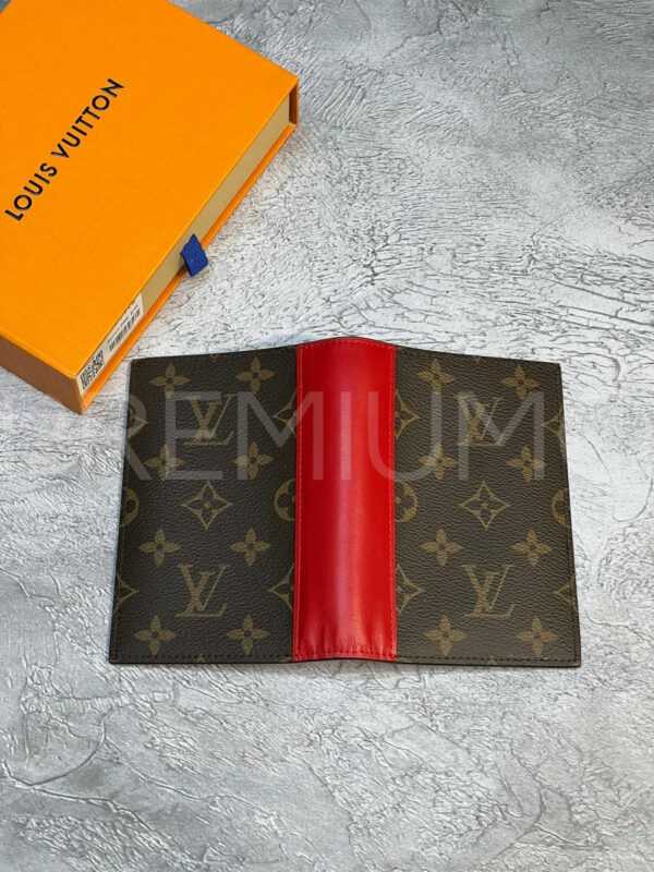 Louis Vuitton обложка на паспорт PR339720 2