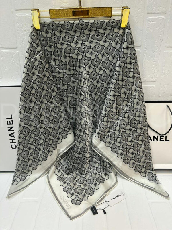 Chanel платок PR483998 2
