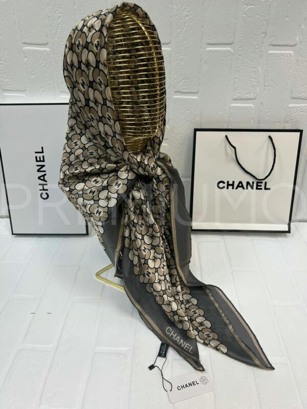 Chanel платок PR291400 3