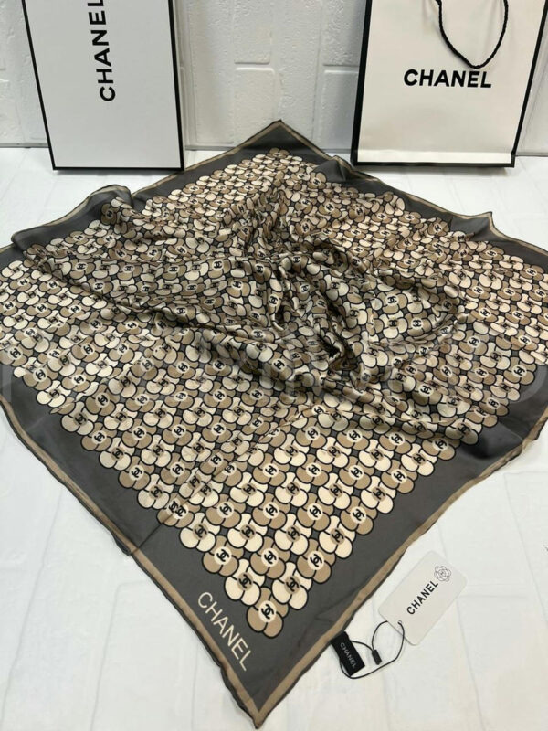 Chanel платок PR291400 2