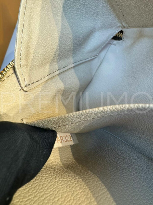 Louis Vuitton косметичка PR402312 5