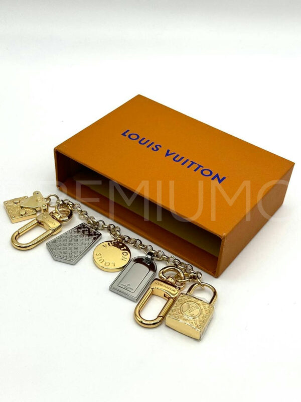 Louis Vuitton брелок PR883906 2