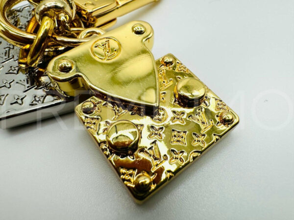 Louis Vuitton брелок PR883906 6