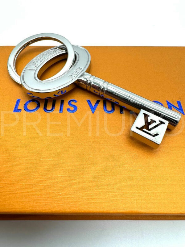 Louis Vuitton брелок PR616908 2