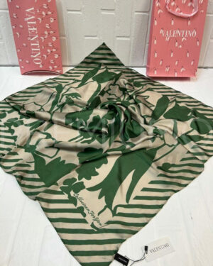 Valentino платок PR412623