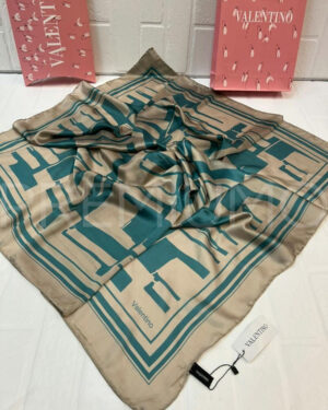 Valentino платок PR185638