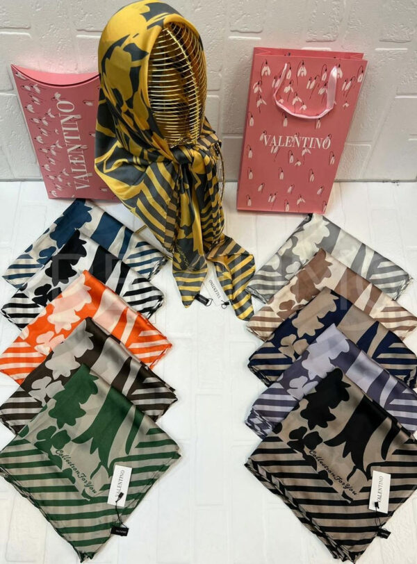 Valentino платок PR795336 4