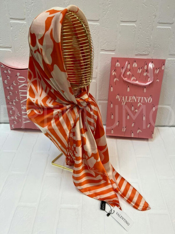 Valentino платок PR784950 3
