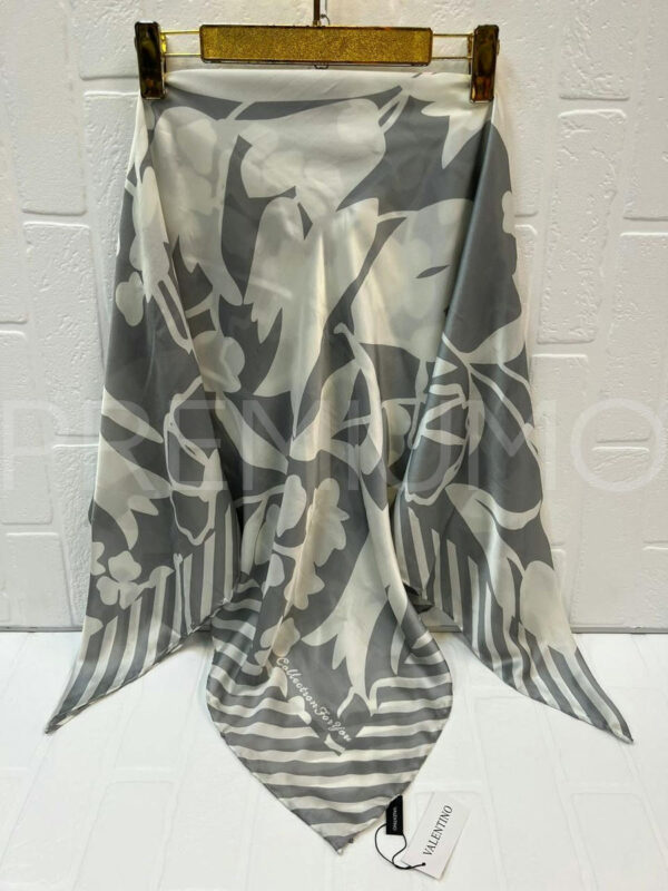 Valentino платок PR726627 2