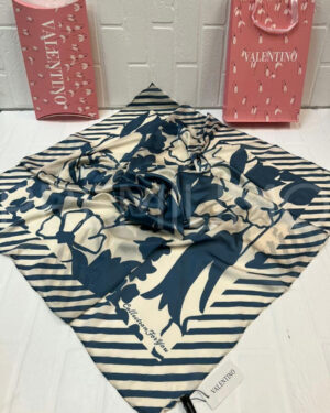 Valentino платок PR244002