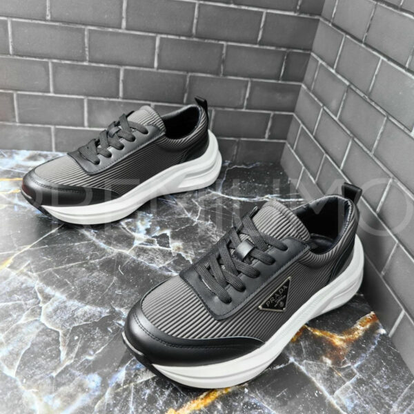 Prada кроссовки PR517247