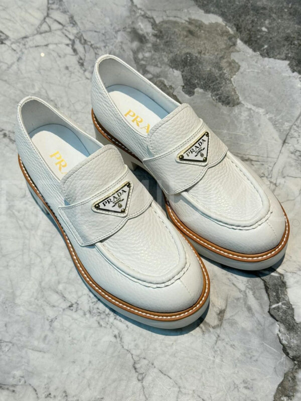 Prada лоферы PR862930 5