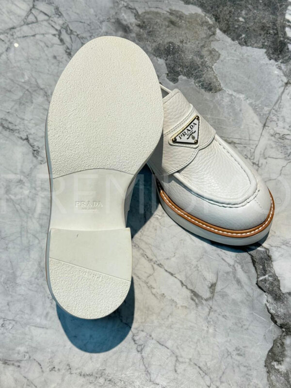 Prada лоферы PR862930 6