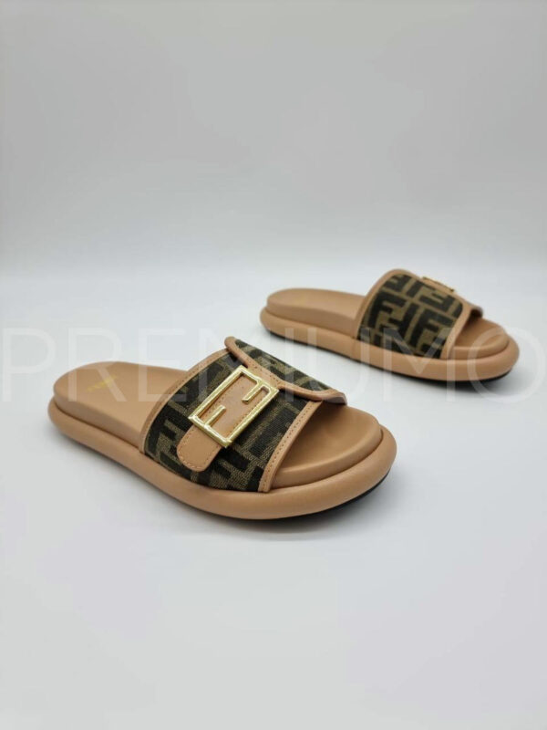 Fendi шлепанцы PR475493 3