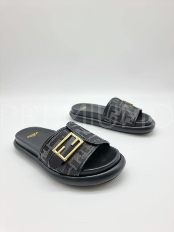 Fendi шлепанцы PR107051 3