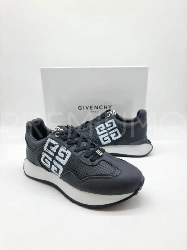 Givenchy кроссовки PR843057