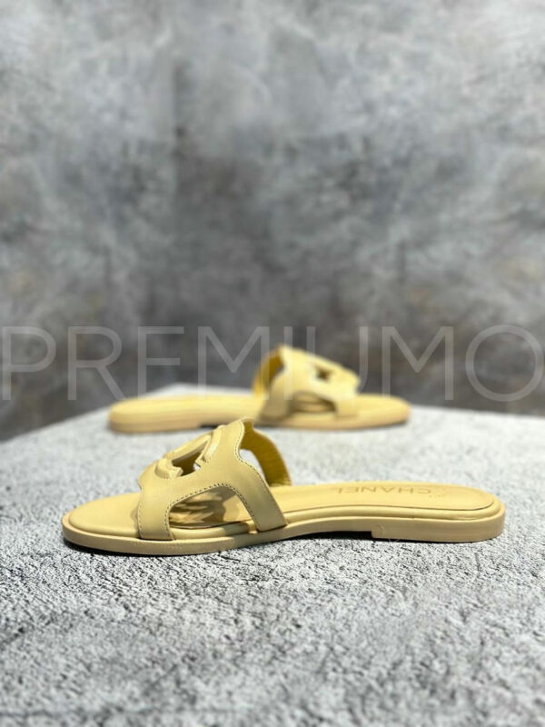 Chanel шлепанцы PR383596 4