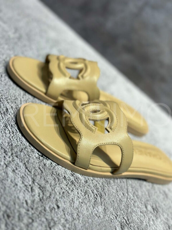 Chanel шлепанцы PR383596 8